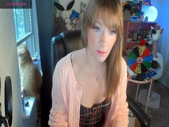 Live sex webcam photo for GoddessKitten #273513111