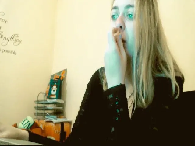 Live sex webcam photo for GoddessNika #271824223