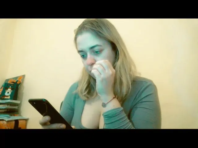 Live sex webcam photo for GoddessNika #271858778