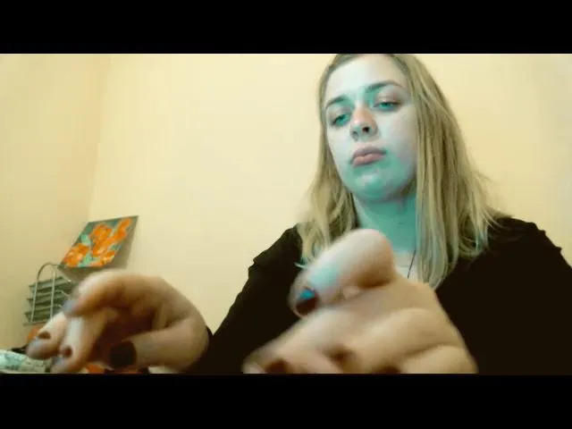 Live sex webcam photo for GoddessNika #271922378
