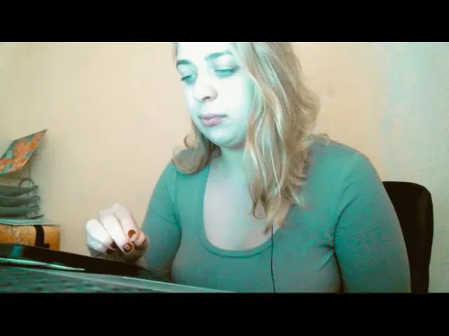 Live sex webcam photo for GoddessNika #272031899