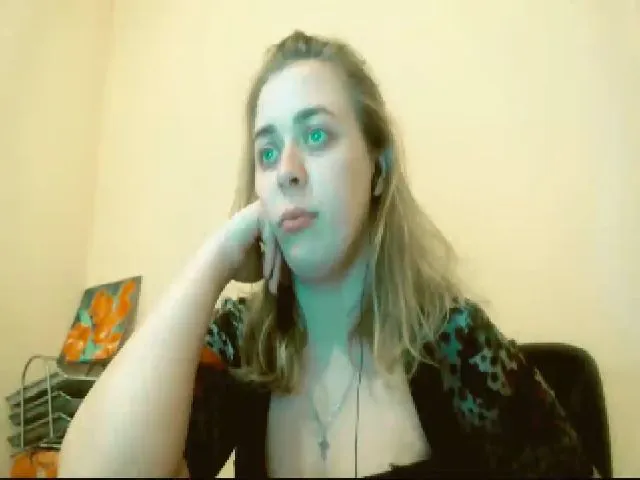 Live sex webcam photo for GoddessNika #272114349