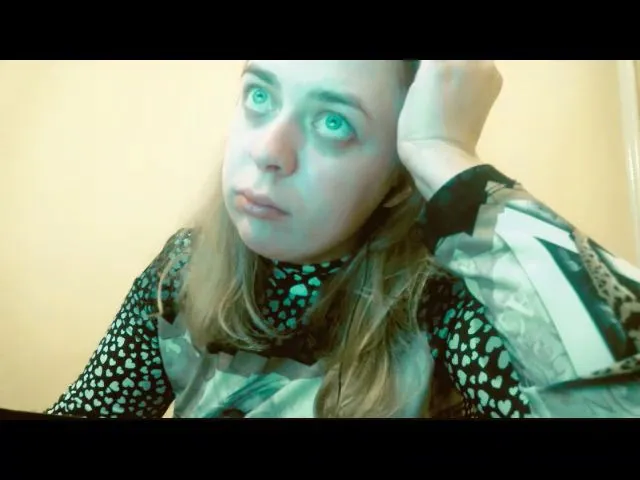 Live sex webcam photo for GoddessNika #272377850