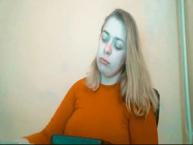 Live sex webcam photo for GoddessNika #272461682