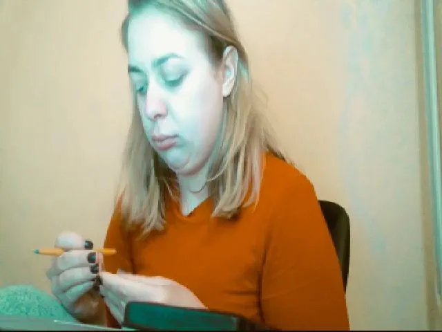 Live sex webcam photo for GoddessNika #272461779