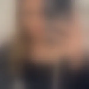 Live sex webcam photo for Goddesspoppy1 #292782153
