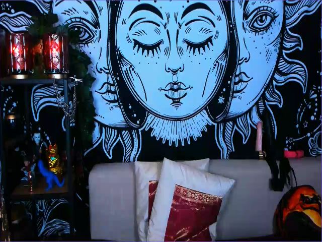 Live sex webcam photo for GodessFreya #272264289