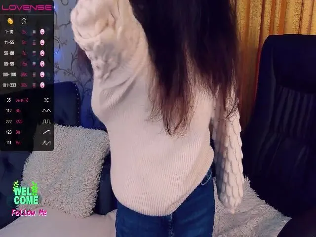 Live sex webcam photo for GoldBabyy #271963900