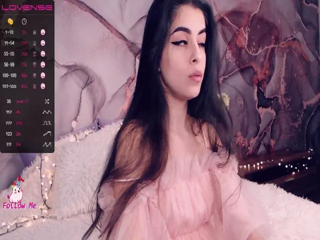 Live sex webcam photo for GoldBabyy #272818341