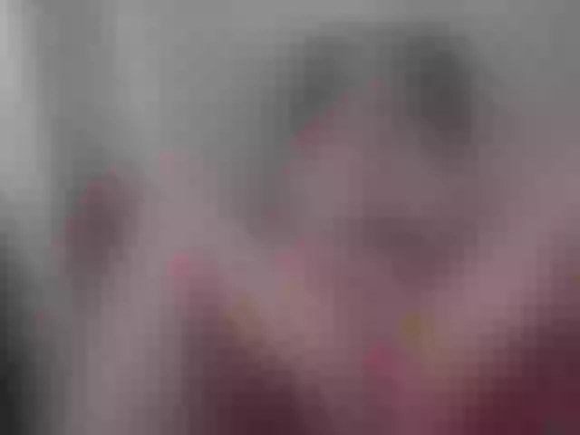 Live sex webcam photo for GoldenLilly #271726527