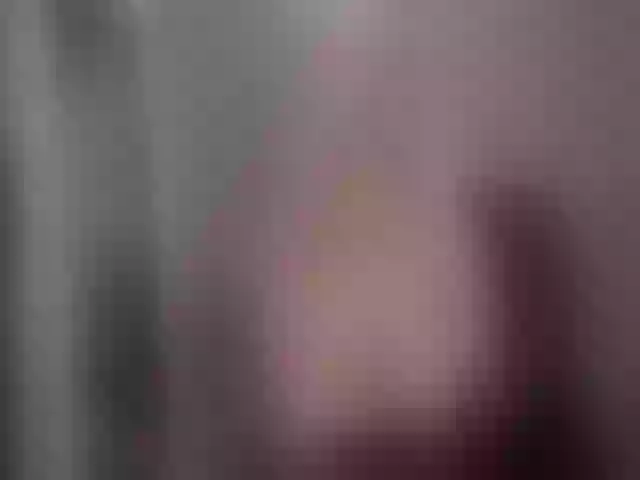 Live sex webcam photo for GoldenLilly #271728600