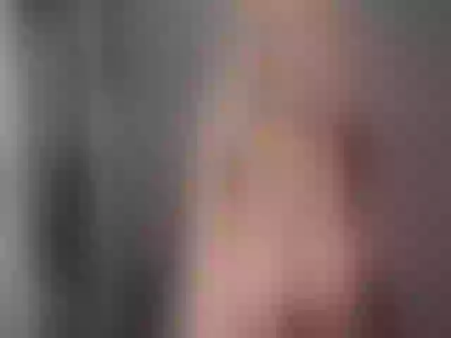 Live sex webcam photo for GoldenLilly #271955854