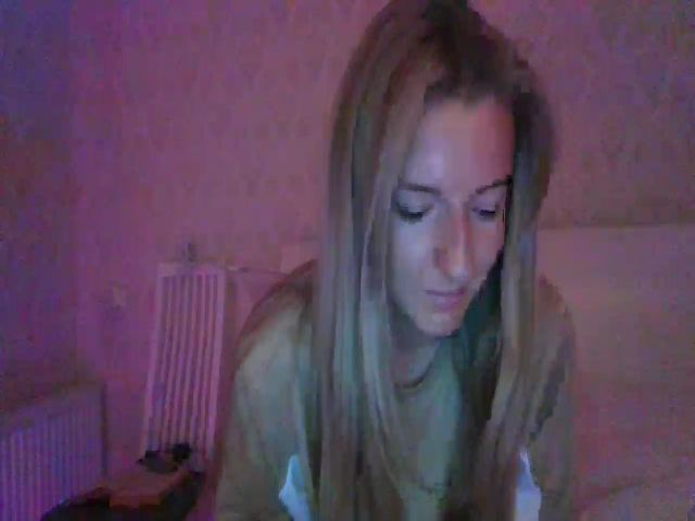 Live sex webcam photo for Goldi_lady #272220083