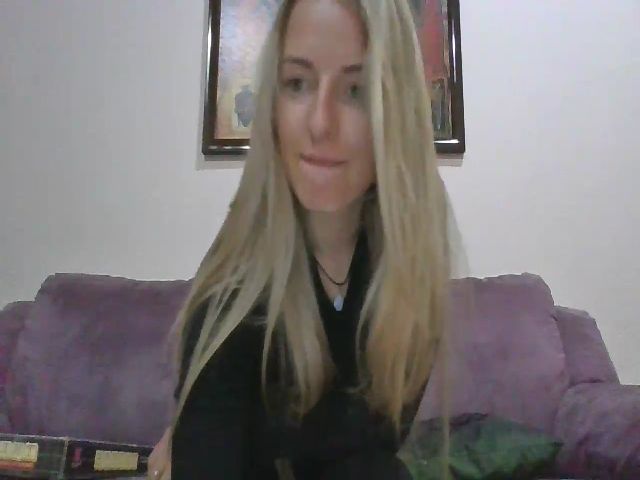 Live sex webcam photo for Goldi_lady #273329073