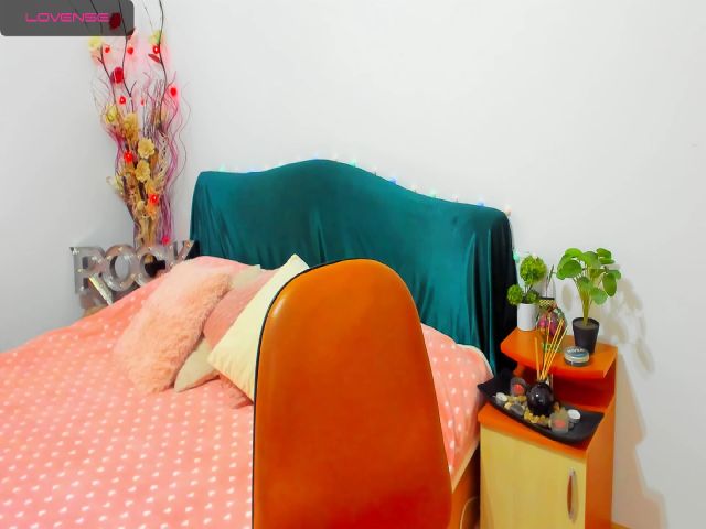 Live sex webcam photo for GoldieEvanss #271977060