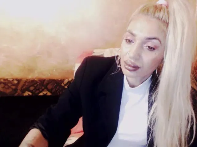 Live sex webcam photo for Goodspleasure #271713295