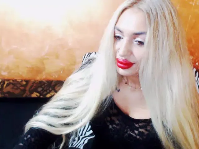 Live sex webcam photo for Goodspleasure #272299057