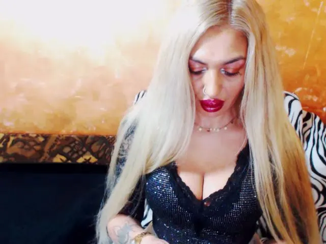 Live sex webcam photo for Goodspleasure #272320310