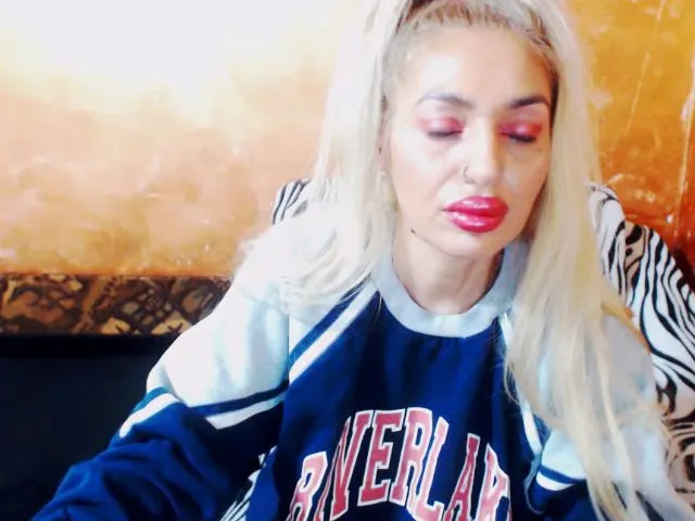 Live sex webcam photo for Goodspleasure #272333912