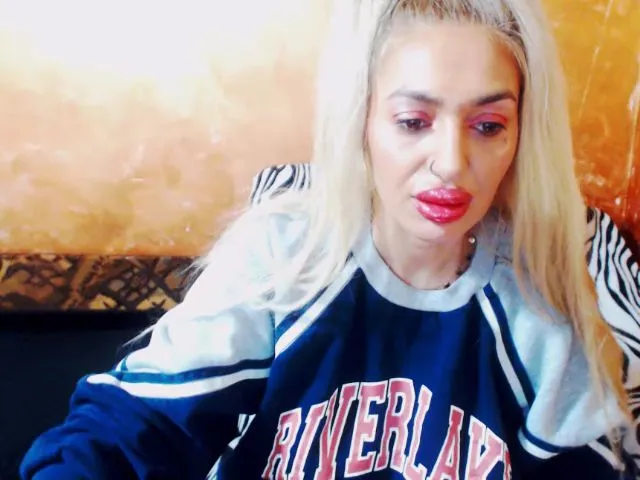 Live sex webcam photo for Goodspleasure #272334671