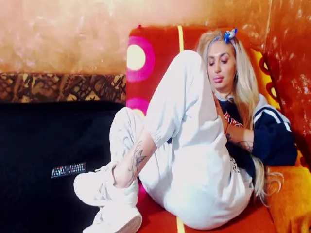 Live sex webcam photo for Goodspleasure #272588430