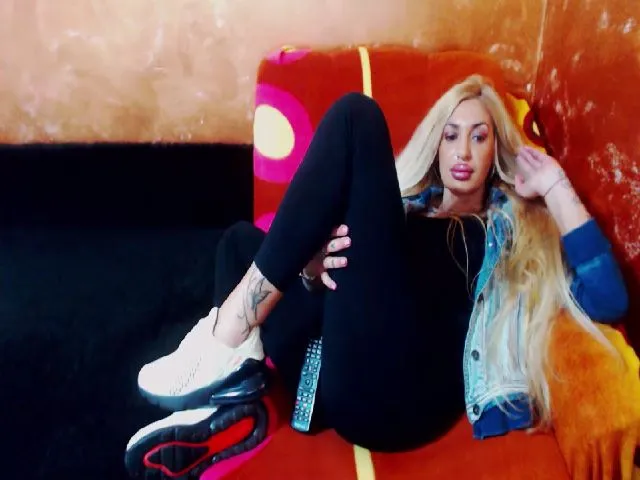 Live sex webcam photo for Goodspleasure #272946391