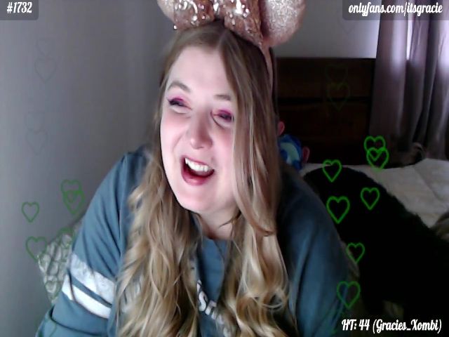 Live sex webcam photo for Gracie #273640010