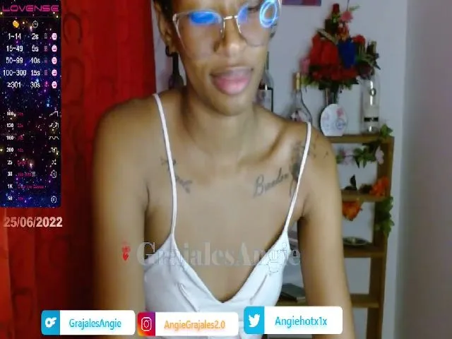 Live sex webcam photo for GrajalesAngie #273862079