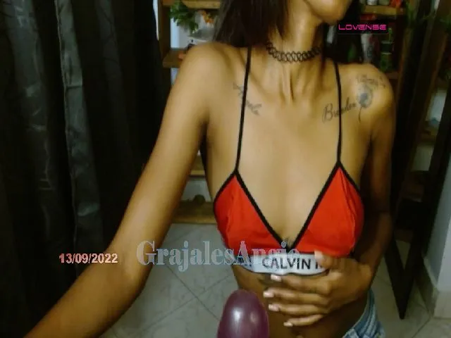 Live sex webcam photo for GrajalesAngie #274756204