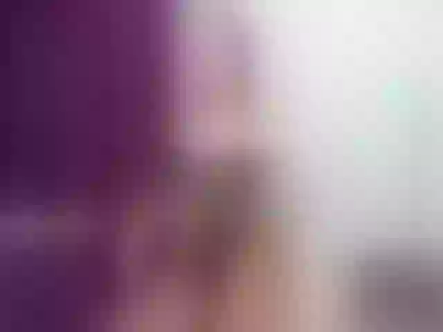 Live sex webcam photo for GreeenIcee #273335256