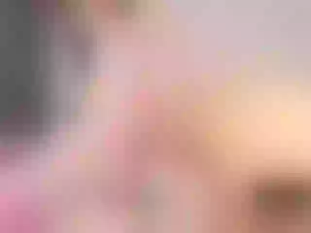 Live sex webcam photo for GreeenIcee #273358235