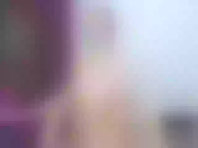 Live sex webcam photo for GreeenIcee #273518570