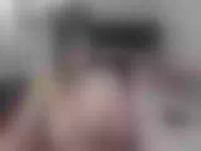 Live sex webcam photo for GreenBlondie #273584478