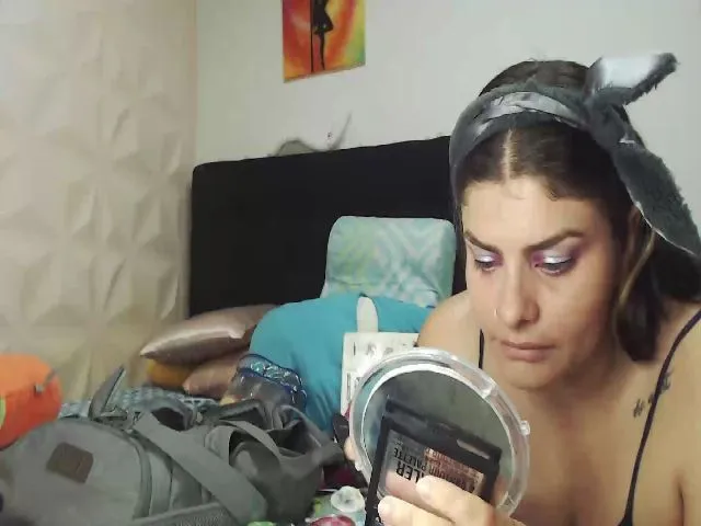 Live sex webcam photo for GreenBlondie #274225002