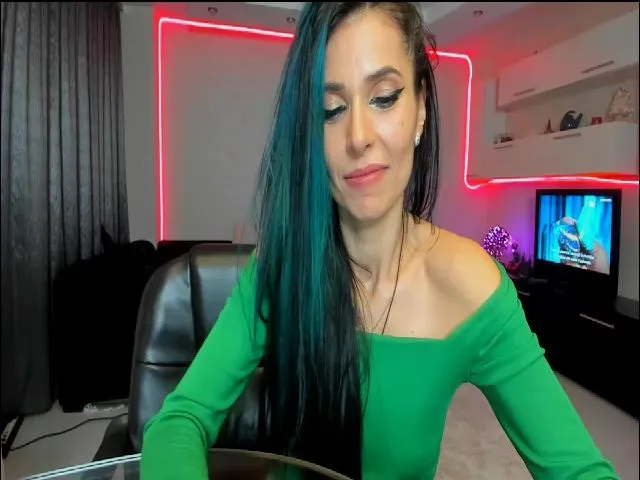 Live sex webcam photo for GreenGobbler_ #272508774