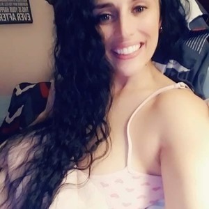 Live sex webcam photo for Greeneyez420 #290816307