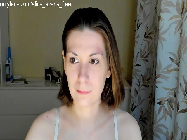 Live sex webcam photo for GretaMiln #271836149