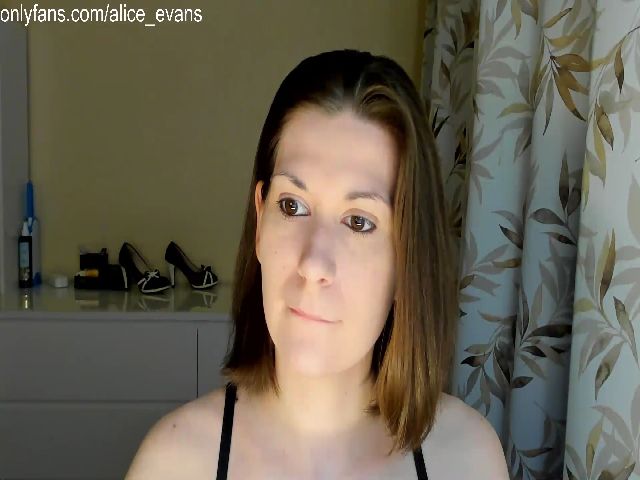 Live sex webcam photo for GretaMiln #272220434