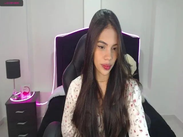 Live sex webcam photo for Grey_Evelyn #271904103