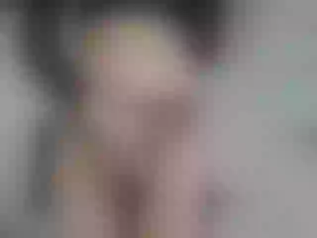 Live sex webcam photo for Grey_Evelyn #271977614