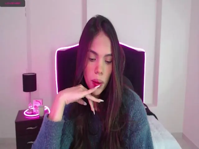 Live sex webcam photo for Grey_Evelyn #272079389