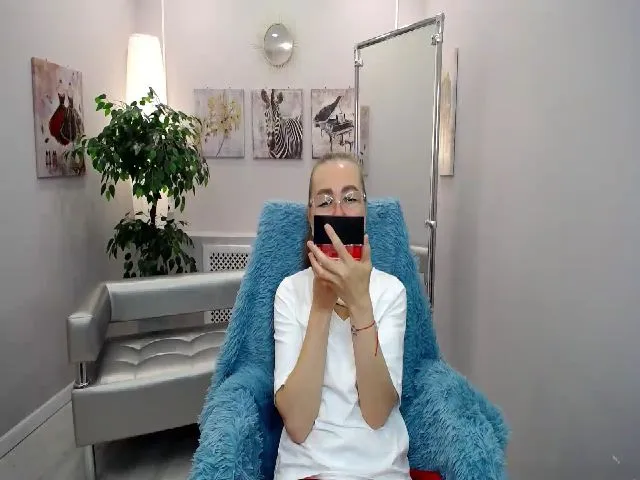 Live sex webcam photo for Greybunny #274227271