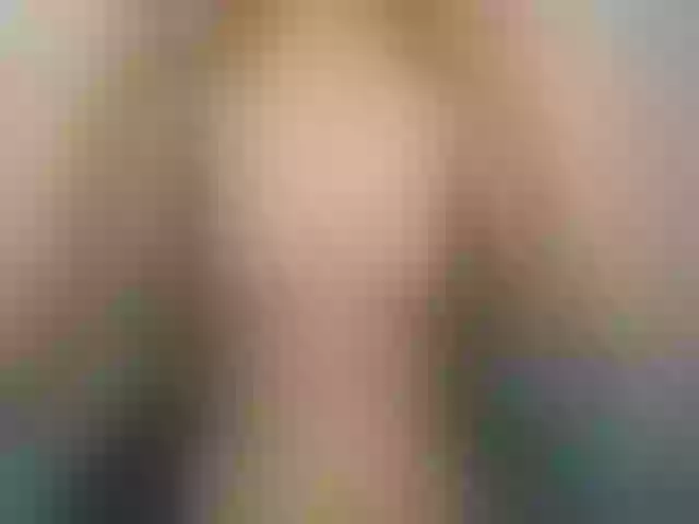 Live sex webcam photo for Greybunny #274255176