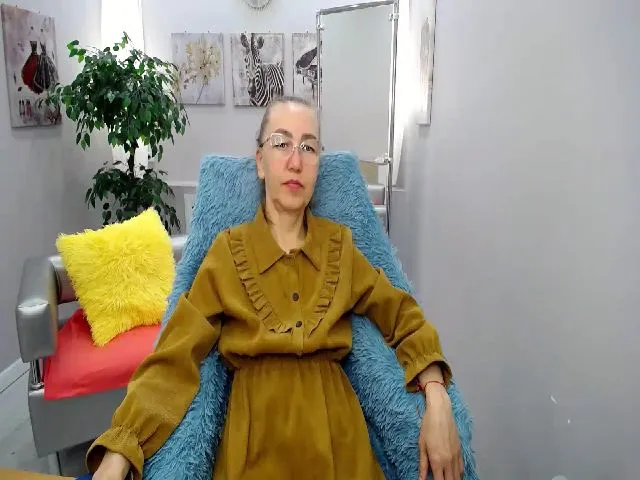 Live sex webcam photo for Greybunny #274259915