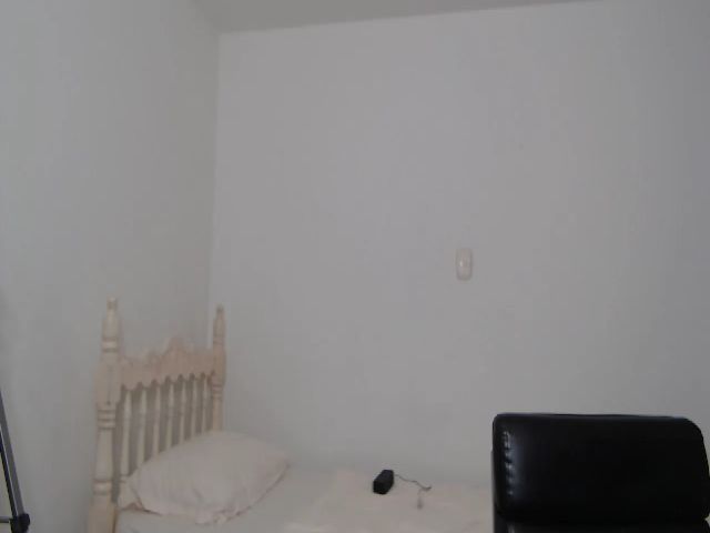 Live sex webcam photo for GynaPearl #271937875