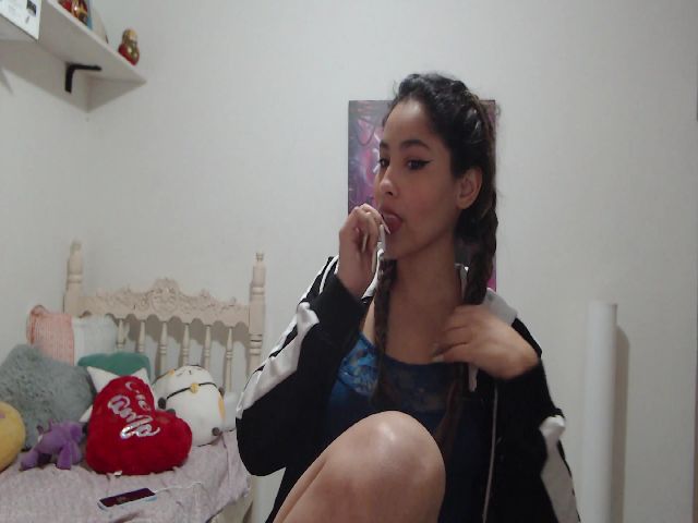 Live sex webcam photo for GynaPearl #273131066