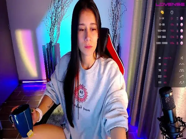 Live sex webcam photo for HANNYEVANZ1 #272937390