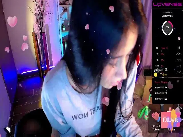 Live sex webcam photo for HANNYEVANZ1 #273306386