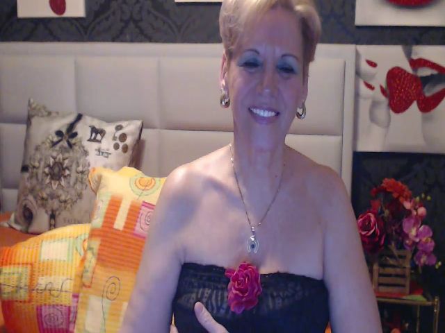 Live sex webcam photo for HAPPYGRANNY #271943187