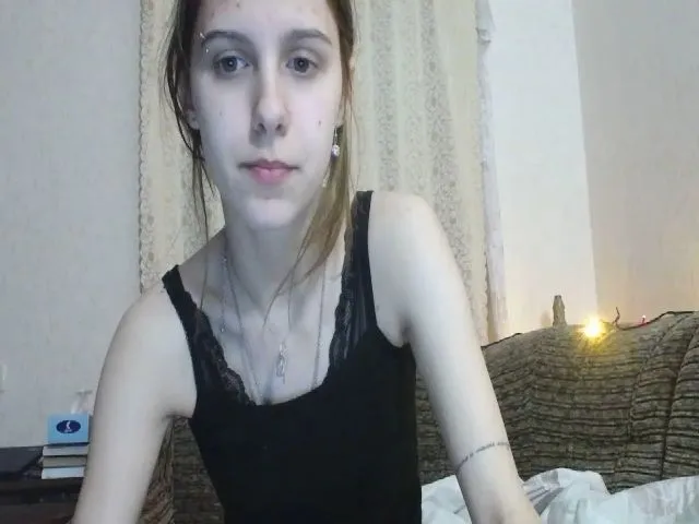 Live sex webcam photo for HISOKAMORROW_ #272655500